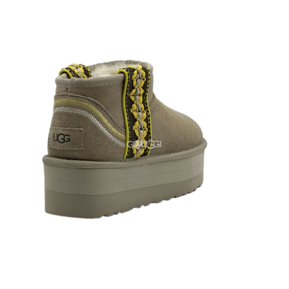 Женские мини угги на платформе Classic Ultra Mini Braid Plat Boot Sand